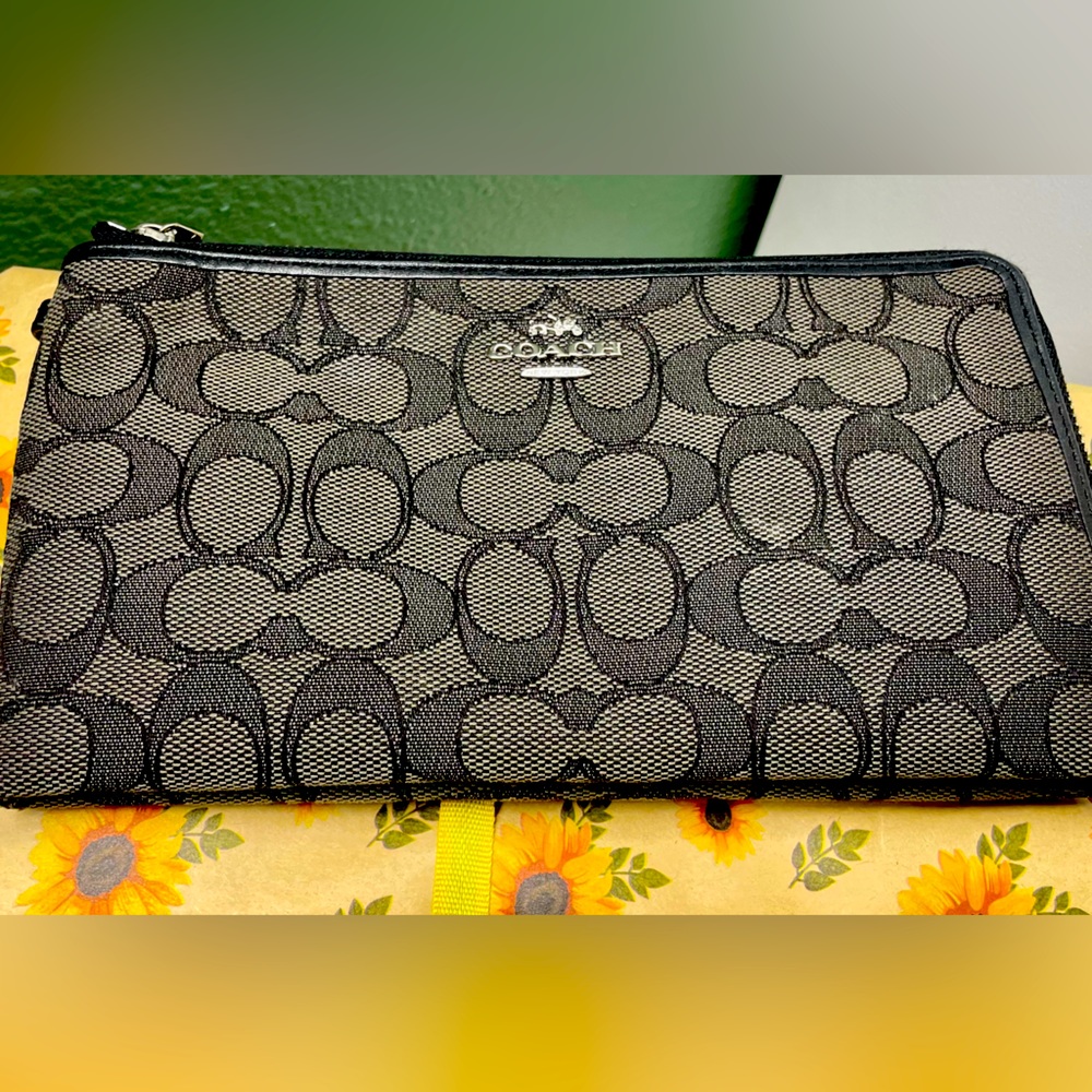 Coach®️ Accordion Zip Around Large Wallet